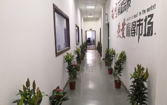 如何選擇一家專業的模具生產廠家？